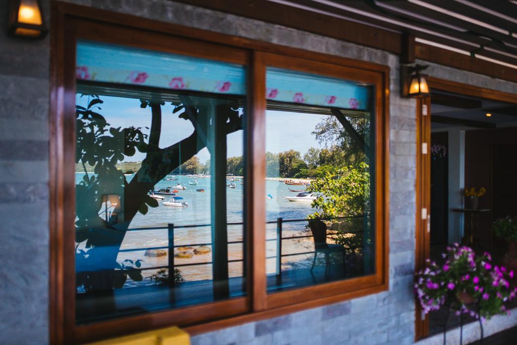Rawai View Beachfront Buitenkant foto