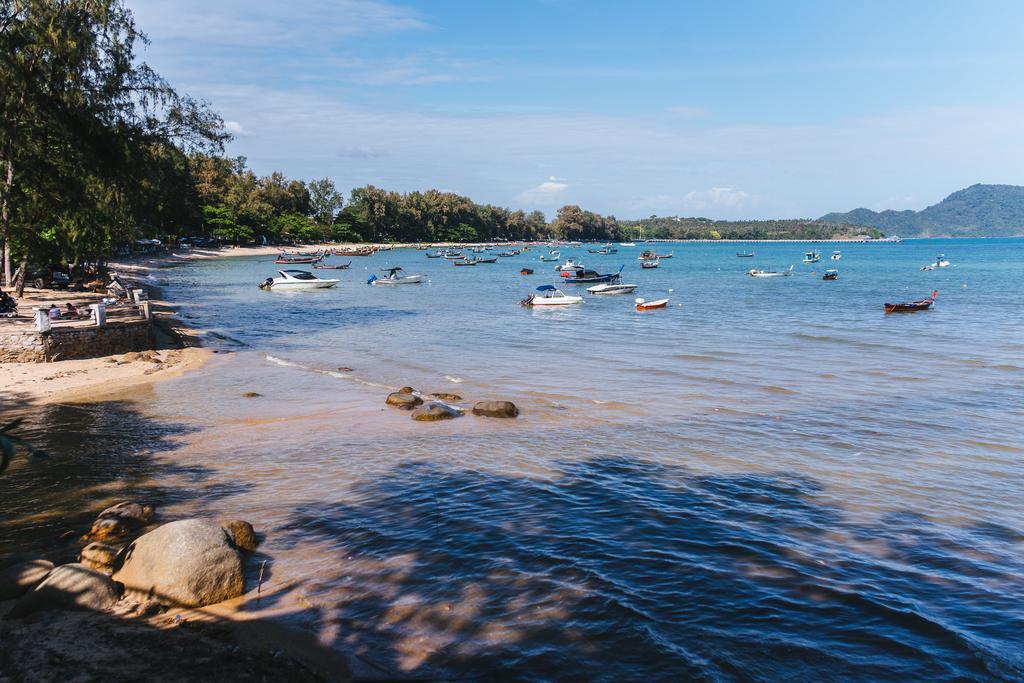 Rawai View Beachfront Buitenkant foto